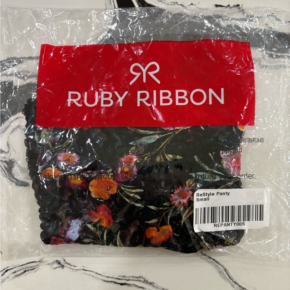 Ruby Ribbon Mirabelle Girl Short Size Small - Picture 7 of 7